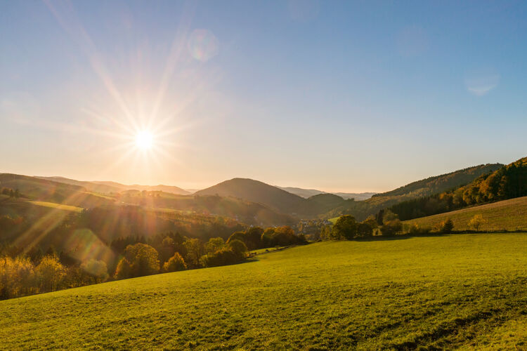 Blick auf Wilzenberg (Schmallenberger Sauerland) - Klaus Peter Kappest 